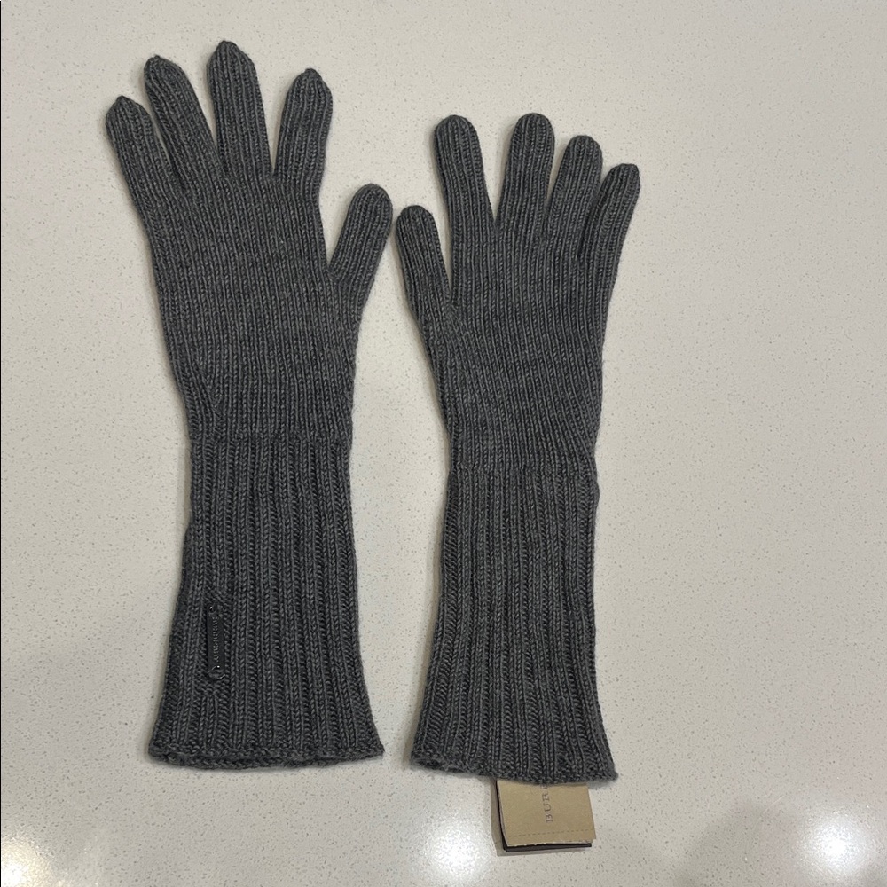Burberry gloves one size Cashmere blend
